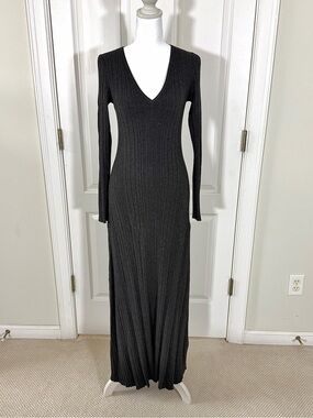 Banana Republic Gray Ribbed V-Neck Maxi Dress